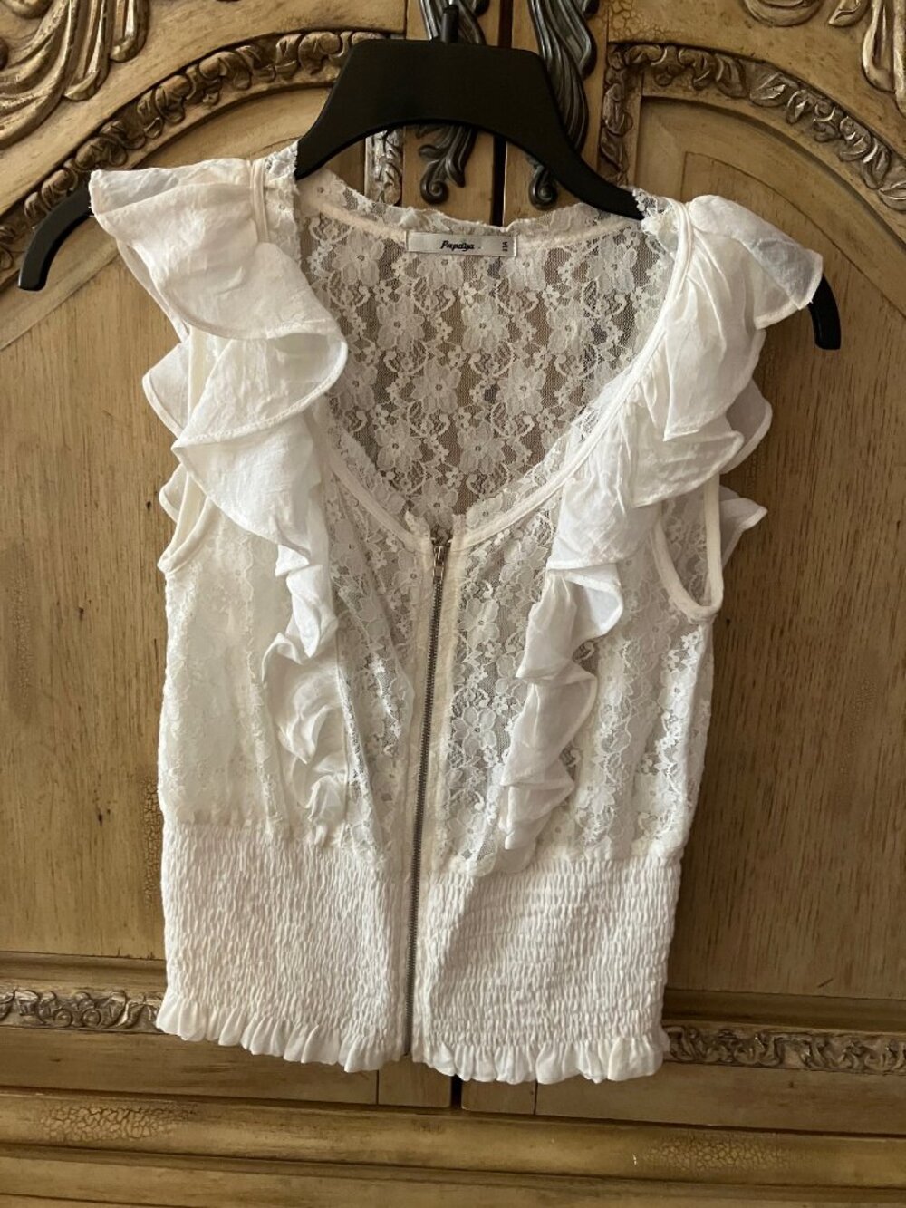 PAPAYA - Cream Lace Ruffle Zipper detail sleeveless top - SMALL - NWOT